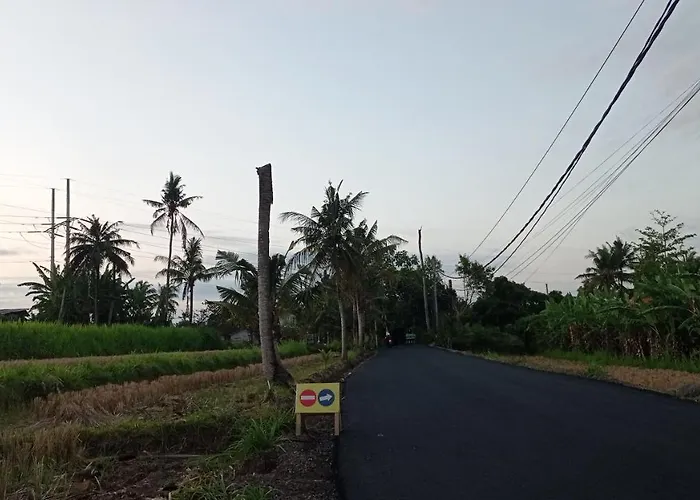 Neny\'S Homestay
