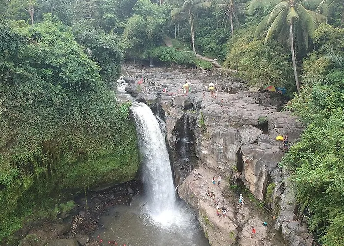 Neny\'S Homestay